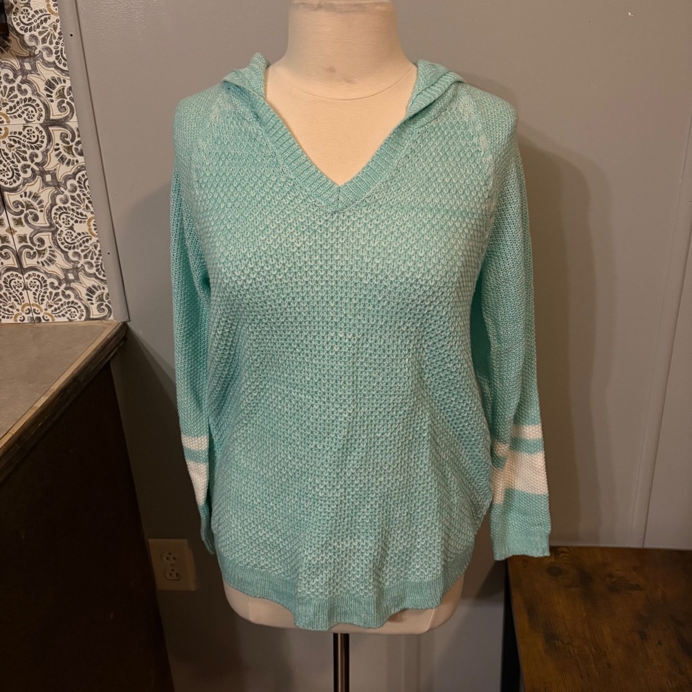 NWT SO Seafoam Green / White Long Sleeve V-Neck Hooded Pullover (Junior's Large)